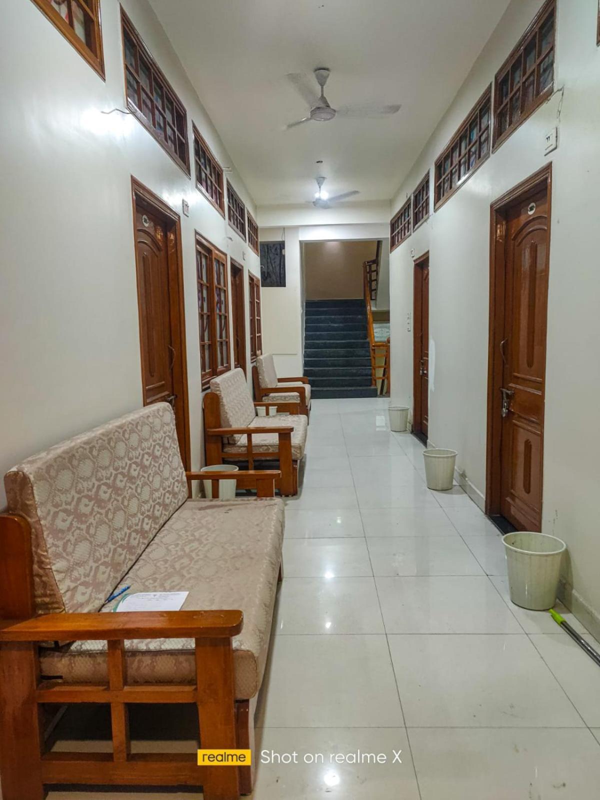 Hotel Pleasure Landmark Ujjain Exterior photo
