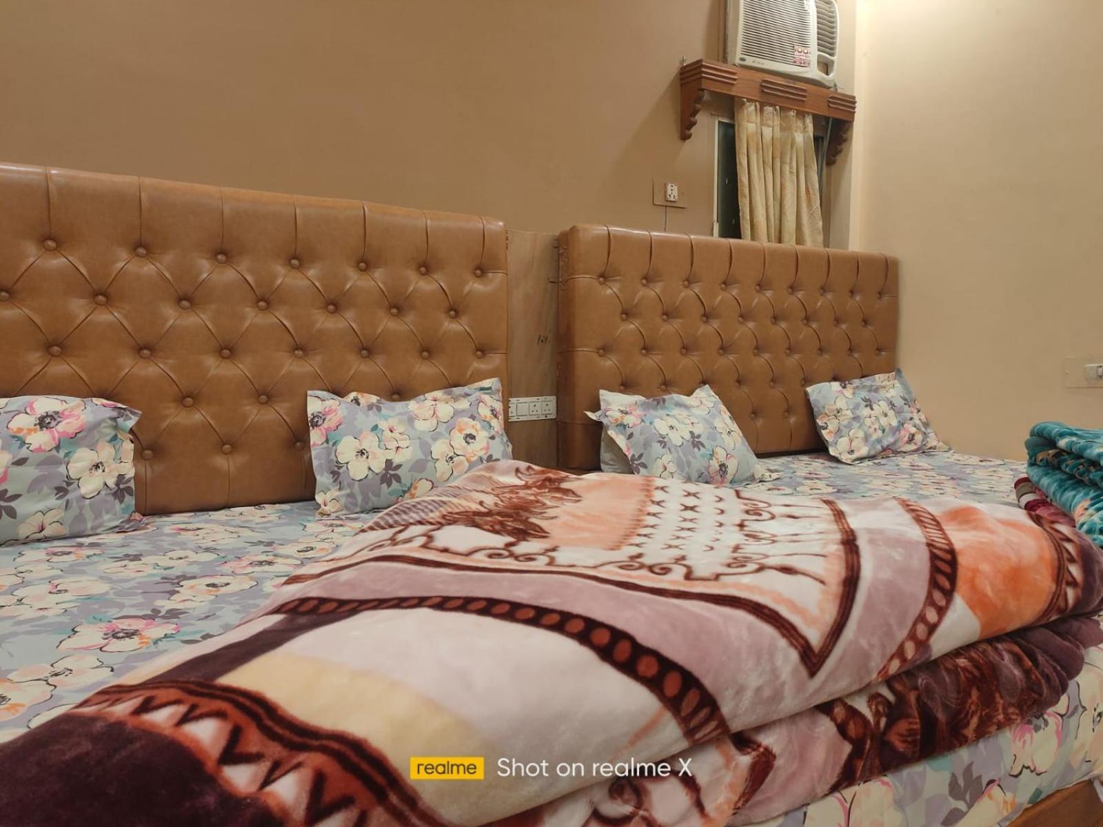 Hotel Pleasure Landmark Ujjain Exterior photo
